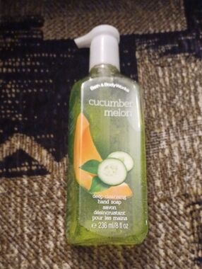 4/$40 New Bath & Body Works "Cucumber Melon" Hand Soap - 236 mL Pump